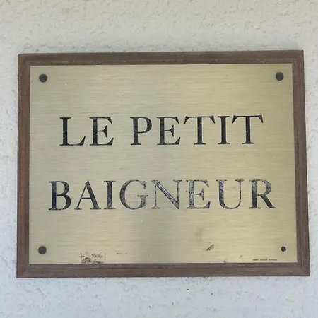 Le Petit Baigneur